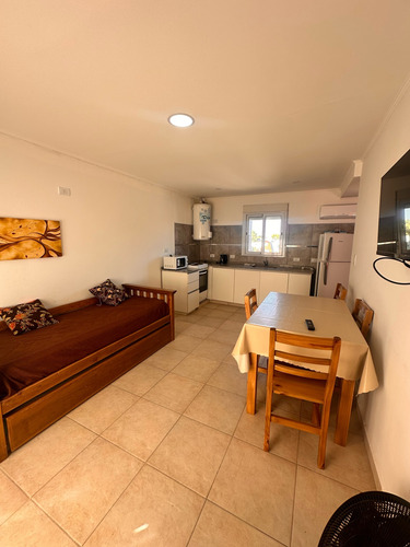 Departamento En Monte Hermoso A 200 Mts Del Mar!