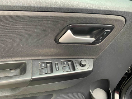 Imagem 12 de 13 de Volkswagen Fox 2017 1.0 12v Comfortline Total Flex 5p