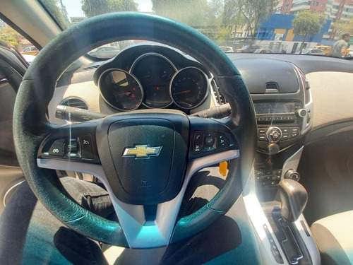 Imagen 14 de 14 de Chevrolet Cruze Ii Hb Ls 1.8 Aut 2013