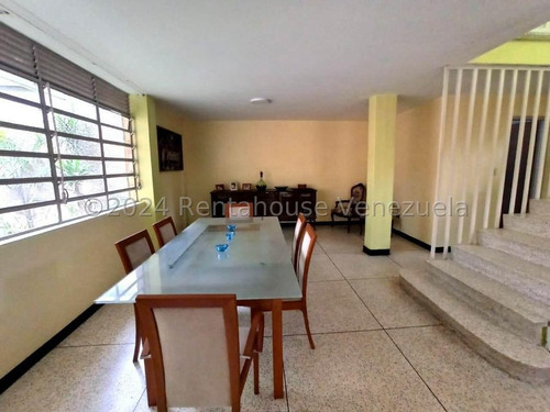 Los Dos Caminos Casa En Venta 24-21503