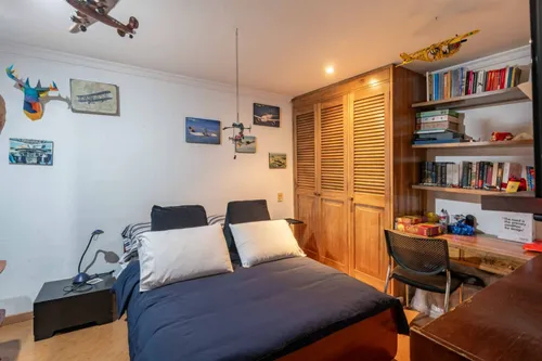 Apartamento En Venta En Chicó Navarra. Cod V22115