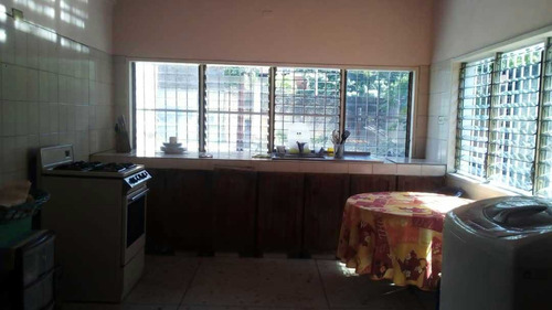 Imagen 5 de 12 de Casa En Av. Universidad En El Limon En Maracay