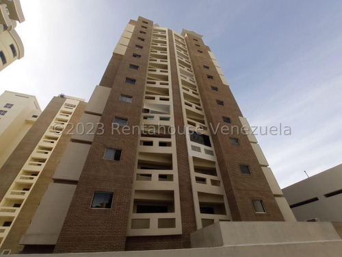 Apartamento En Venta Obra Gris Planta E. En 24-1611 Nela 