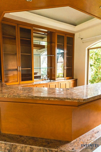 Imagen 16 de 30 de Residencia De Una Planta En Venta En Montebello - Fraccionamiento Montebello