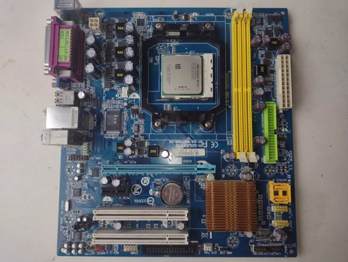 - Mother Gigabyte Ga-m61sme-s2 - De Regalo Memoria Y Micro 