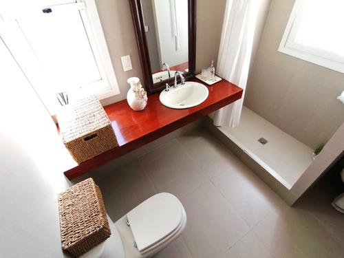 Hermosa Casa 3 Dormitorios Y Servicio Barrio Privado Carmel