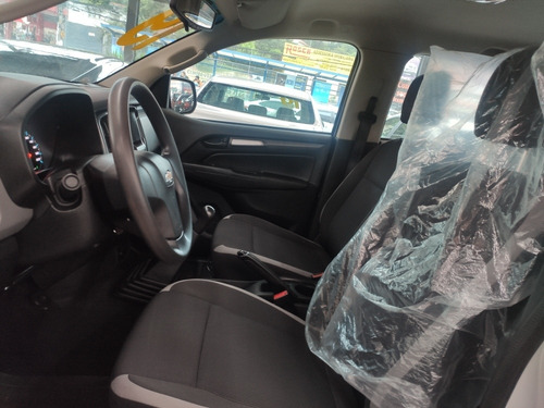 Imagem 4 de 11 de Chevrolet S10 2019 2.5 Advantage Cab. Dupla 4x2 Flex 4p