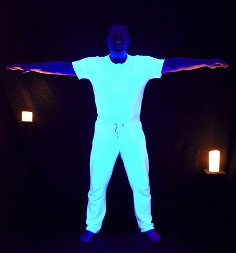 Tubo Led Luz Negra Ultravioleta 60cm Resalta Blancos Y Fluo Luz Azul