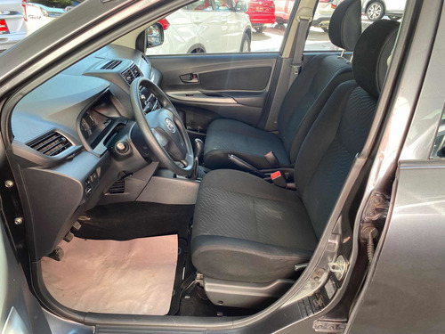 Imagen 11 de 15 de Toyota Avanza Avanza Premium
