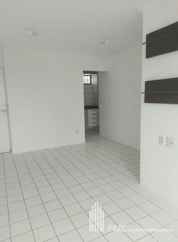 Imagem 15 de 16 de Apartamento Padrão Com 3 Quartos No Edf. Debora - Al588-l