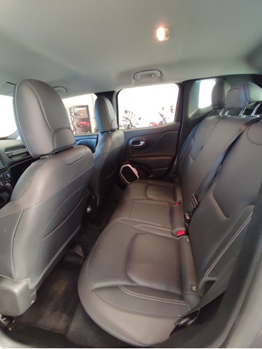 Imagen 16 de 24 de Jeep Renegade Longitude 1.8 6at