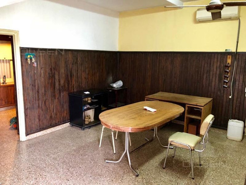 Imagen 14 de 30 de Imbatible! Alto Alberdi Patio Asador Garage X3 Escritura