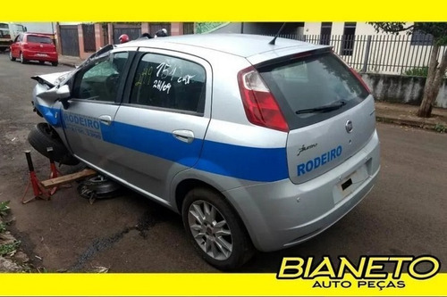 Imagem 2 de 4 de Sucata Fiat Punto 2008 À 2012 Para Retirada De Peças