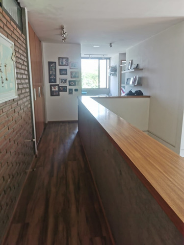 Preciosa Casa De Hormigon En Niveles Con Piscina Muy Segura