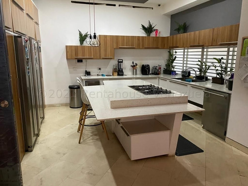 Imagen 2 de 17 de Apartamento En Venta Campo Alegre Mls#21-15975