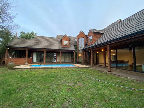 Espectacular Y Acogedora Casa En Arriendo