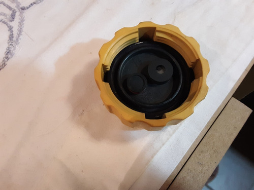 Tapa De Envase Refrigerante Aveo Optra Y Spark Marca Coolant
