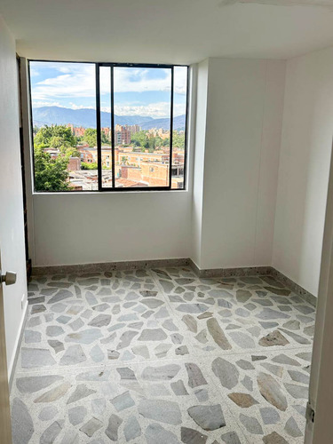 Apartamento En Venta Belen La Mota Remodelado