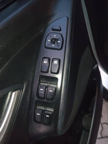 Imagem 9 de 15 de Hyundai Ix35 2.0 Mpi 4x2 16v Flex 4p Automático