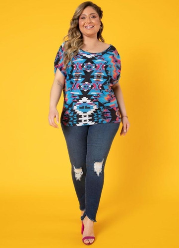 Imagem 3 de 8 de Blusa Feminina Decote Canoa Geométrico Com Ombros Franzidos