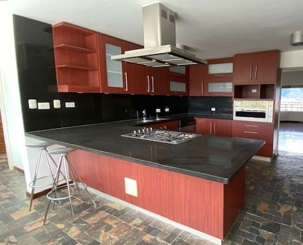 Imagen 10 de 20 de Vendo Ph 320m2 5h/4.2b/3p Colinas De Valle Arriba 6918