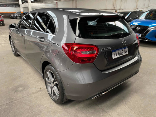 Mercedes-benz Clase A 1.6 A 200 At Urban B.efficiency 156cv