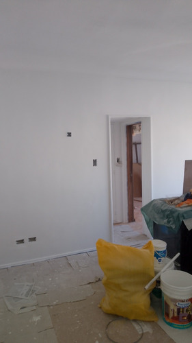 Servicio De Pintura Y Refacciones En General