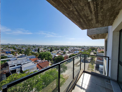 Semipiso Alto, Luminoso Y Amplio, Excelente Relacion Precio Calidad Terraza Comun Con Asador