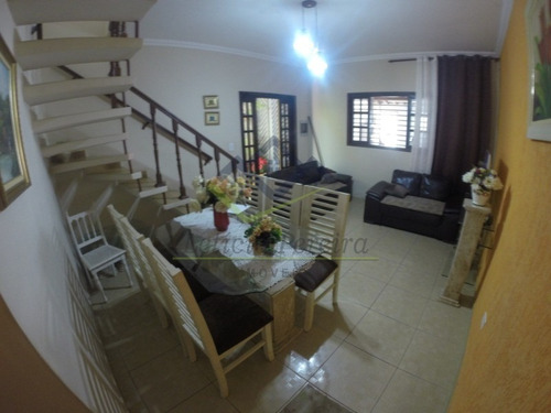 Imagem 2 de 20 de Casa Sobrado Situado No Parque Maria Helena, Suzano - So00163 - 70129866