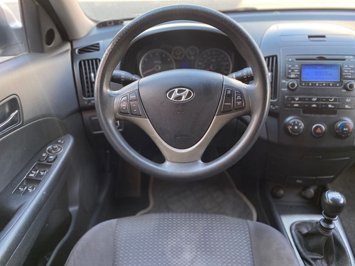 Imagem 6 de 9 de Hyundai I30 2.0 Mpi 16v 2010