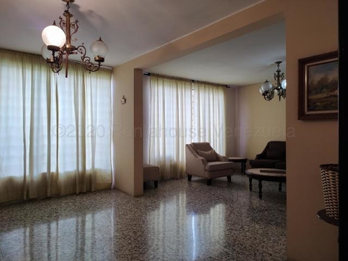 Imagen 9 de 19 de Casa Quinta En Venta Urb Andrés Bello, Maracay - Aragua 22-13325 Hc