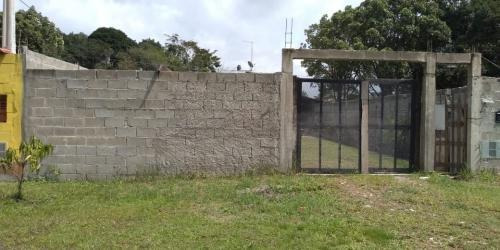 Casa Com 3 Dormitórios E Quintal Grande Em Itanhaém Litoral