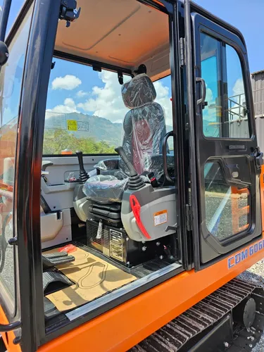 Excavadora Lonking Cdm6060