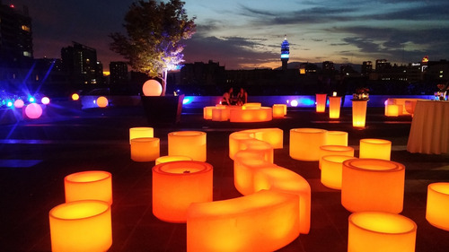 Imagen 7 de 8 de Muebles Led , Cubos Led, Muebles Iluminados Arriendo