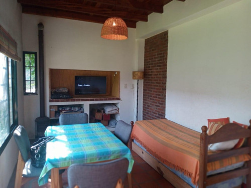 Casa De 1 Dormitorio Con Parque Y Pileta