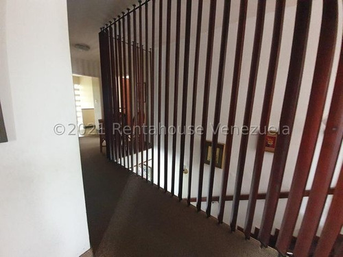 Imagen 5 de 14 de Casa En Venta En Lomas Del Club Hipico, Caracas. Código 21-27136 Mvg