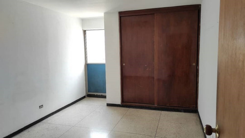 Imagen 8 de 9 de Apartamento En Venta En La Candelaria Lv 0412.210.4403