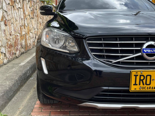Imagen 14 de 16 de Volvo Xc60 2016 2.5 T5 Awd Momentum