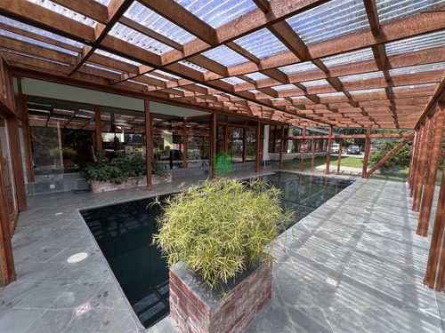 Casa En Venta De 4 Dorm. En Puerto Varas
