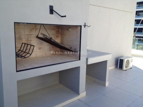 Apartamento En Alquiler Anual Con Parrillero Propio, Zona De Península - Ref: 3843