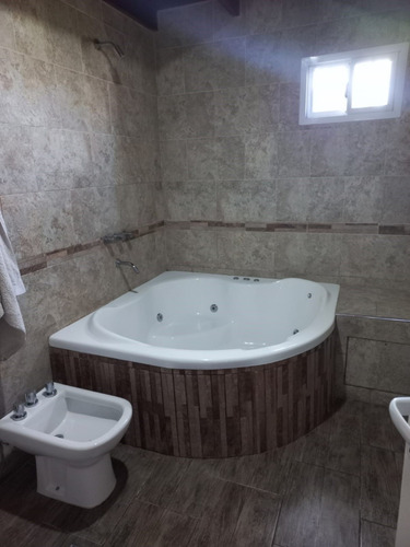 Imagen 16 de 30 de Hermosa Casa Con Pileta En Barrio Cerrado Los Fresnos Uribelarrea