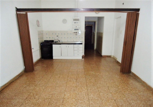 120 E/ 76 Y 77 - Casa/ Dpto