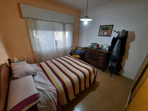 Imagen 4 de 11 de Casa - Castelar