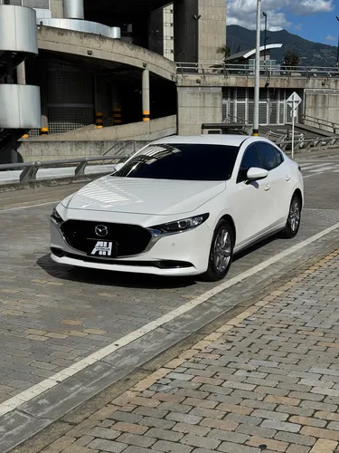 Mazda 3 2.0 Touring