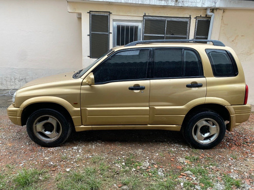 Imagem 1 de 6 de Suzuki Grand Vitara