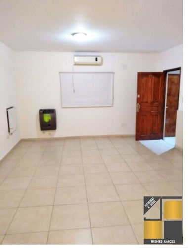 Imagen 2 de 8 de Departamento Tipo Casa En Venta En Valentin Alsina