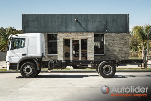 Imagen 4 de 13 de Mercedes Benz Atego 1725 Dorm 4x2 0km - ¡entrega Inmediata!