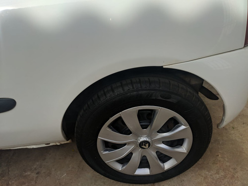 Renault Clio 2011 1.0 16v Campus Hi-flex 5p