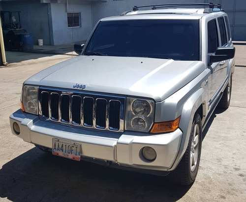 Imagen 2 de 9 de Jeep Commander Blindada