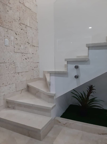 Imagen 5 de 14 de En Venta Impecable Th En El Rincón, Res. Rincon Garden S